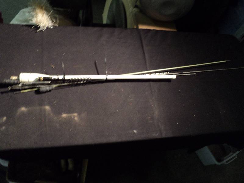 lot 5040 image: (6) ct. lot CB antennae, several styles