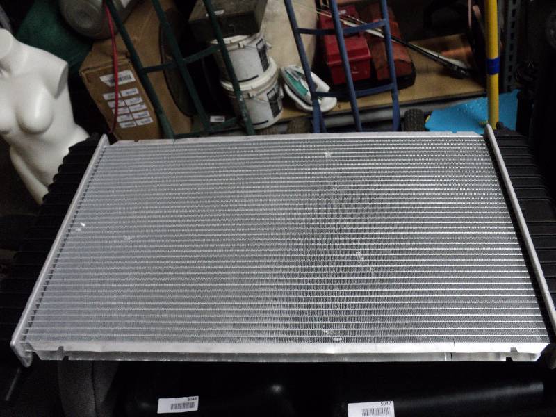 lot 5049 image: Koyorad Radiator 34 x 19