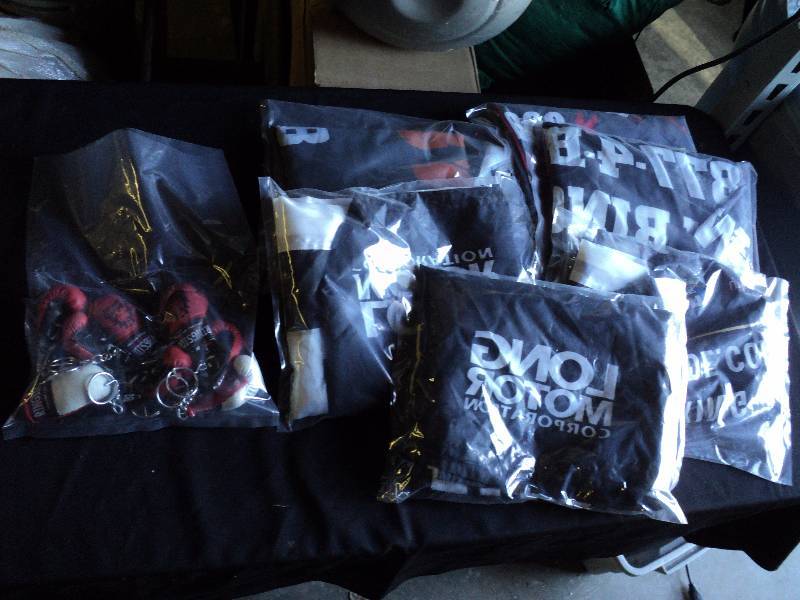 lot 5099 image: (6) ct. lot Ringside promotional flags and Ringside keychains(8)