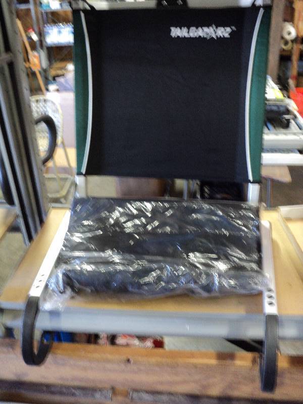 lot 5100 image: (2) ct. lot Tailgatorz Tail Gate Seat, works with all pick-up trucks (Color may vary from picture)