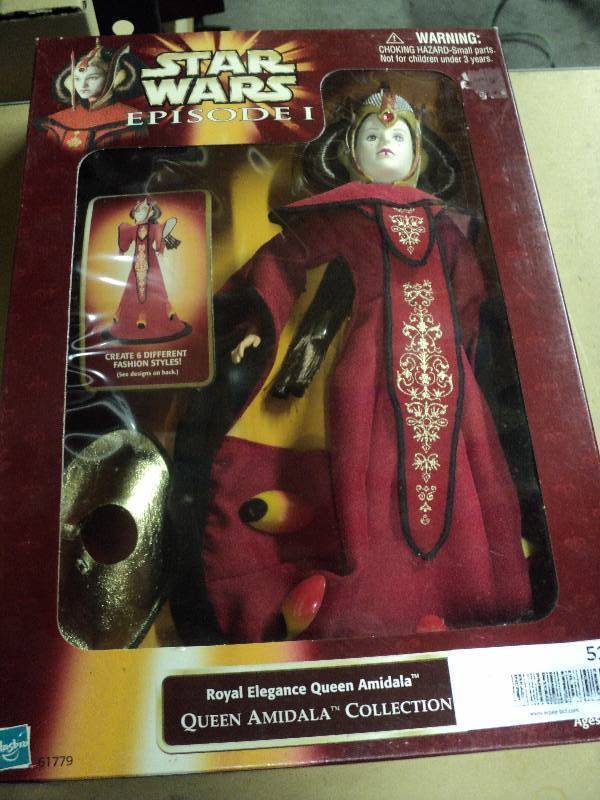 lot 5126 image: Star Wars Episode 1 Royal Elegance Queen Amidala 1998 Hasbro Queen Amidala Collection