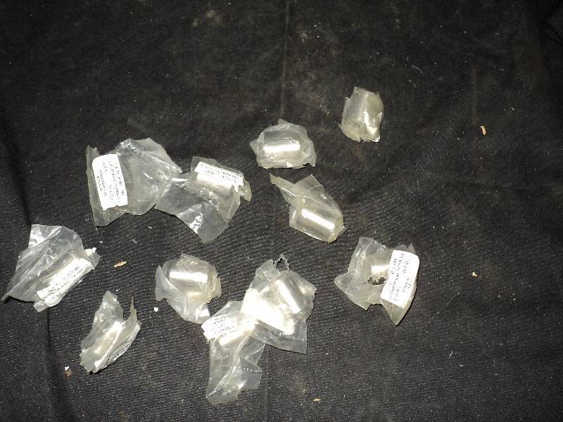 lot 5205 image: (10) CR Laurence Stainless Steel Stand-Off base 34 x 1 brushed nickle finish