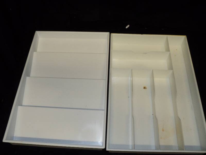 lot 5212 image: (2) ct. lot white plastic drawer organizers, 2 styles, Dynatek
