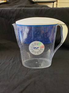 lot 1918 image: Pur water container