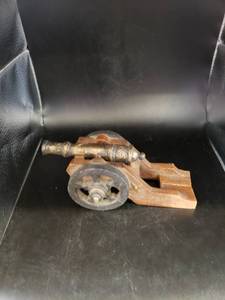 lot 1960 image: woodmetal cannon