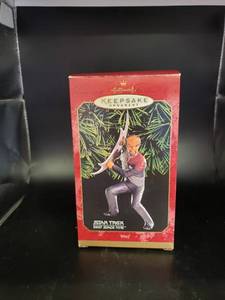 lot 2039 image: Star Trek Worf Hallmark ornament