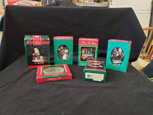 lot 2049 image: lot of packaged ornaments