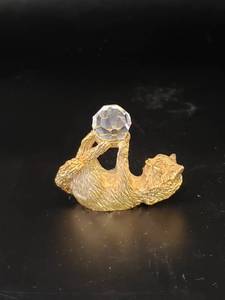 lot 2057 image: 1983 pewter cat wcrystal