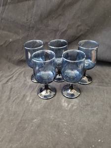 lot 2074 image: set 5 dark blue glasses