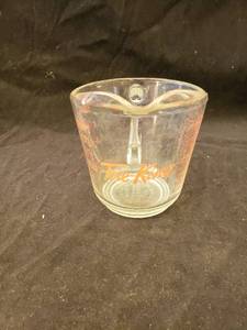lot 2094 image: fire king 2 cup measuring cup