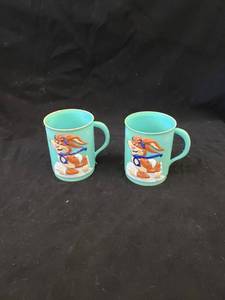 lot 2101 image: pair Nesquik cups