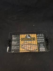 lot 2110 image: new rotisserie basket