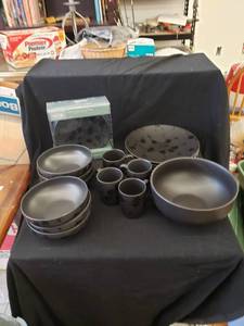 lot 2114 image: set of Home Worldview black dishesmixing bowl