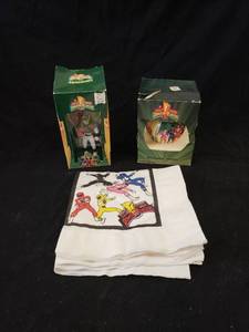 lot 2126 image: lot of Power Rangers items