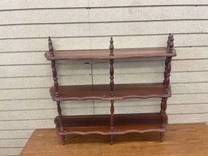 lot 4920 image: wood shelf