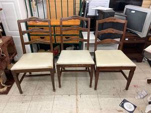 lot 4969 image: 3 vintage Drexel chairs
