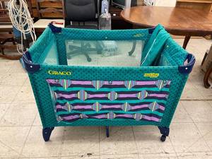 lot 4972 image: pack n play