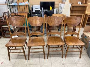 lot 4974 image: 4 dinning chairs