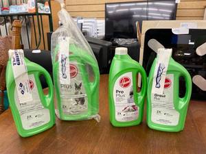 lot 4977 image: 4 full bottles of carpet shampoo