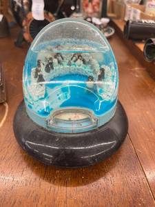 lot 4988 image: working Penguin clock