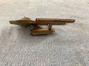 lot 8037 image: metal hanging uss enterprize