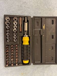 lot 8053 image: screwdriver kit