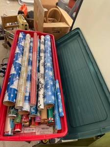 lot 8094 image: wrapping paper in tote