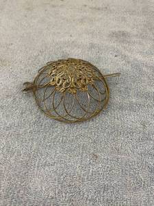lot 8110 image: hair bun holder