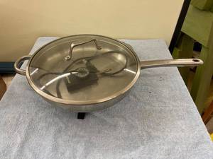 lot 8129 image: working eletric skillet