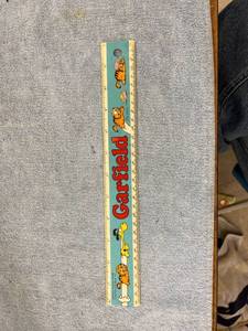 lot 8132 image: 1978 Garfield ruler