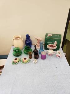 lot 8157 image: lot of collectibles glass