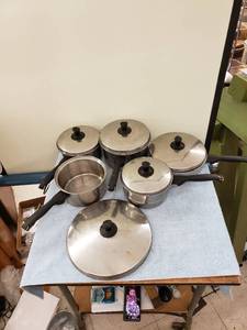 lot 8171 image: set retro sears potspans