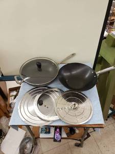 lot 8173 image: pair wokslids