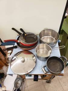 lot 8174 image: lot of misc. potspans