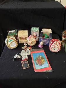 lot 1922 image: lot 9f christmas