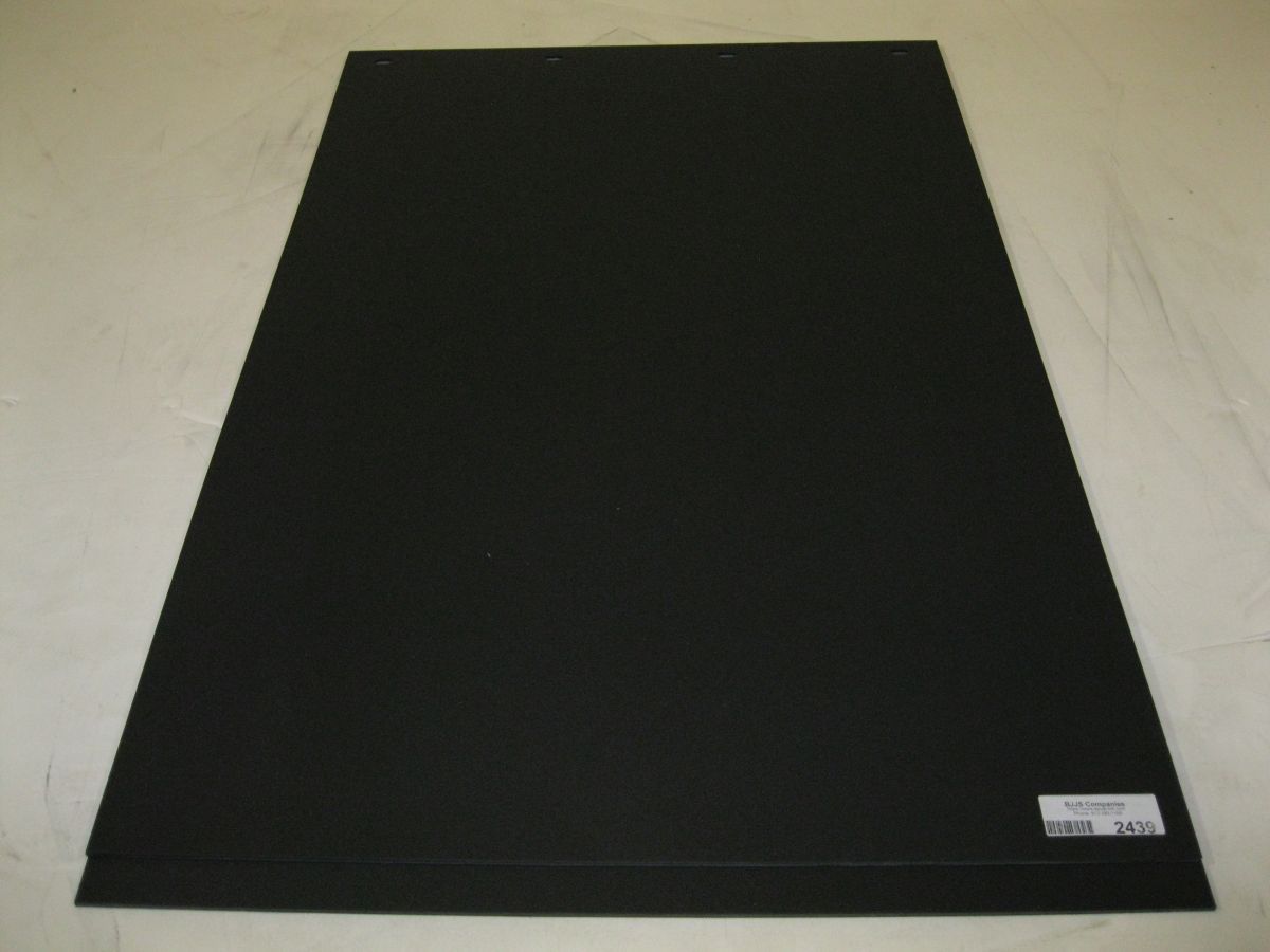 lot 2439 image: Mud Flaps 36 x 24 Smooth Black Set of 2