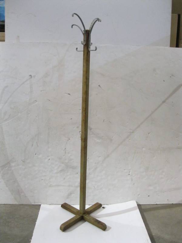 lot 2507 image: Metal Coat Rack 66 Height