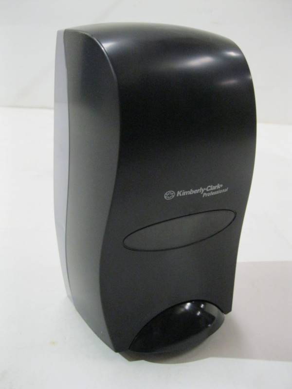 lot 2526 image: Kimberly-Clark Soap Dispenser 800ml