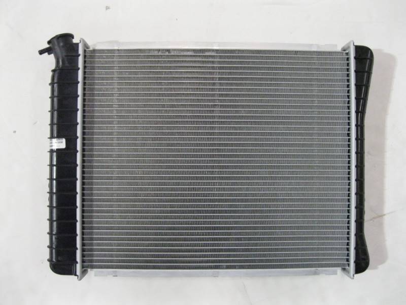 lot 2527 image: GM Radiator ThermSys 04-4884