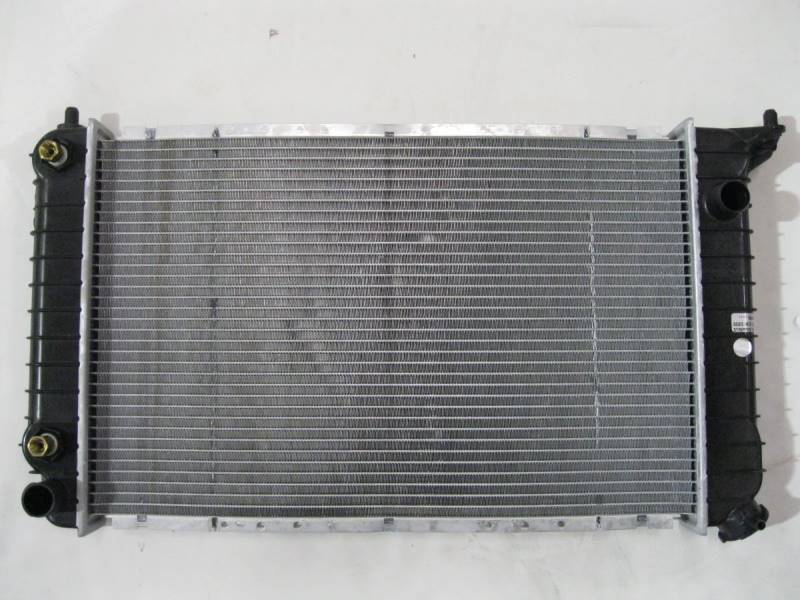 lot 2529 image: GM Radiator ThermSys 04-0214
