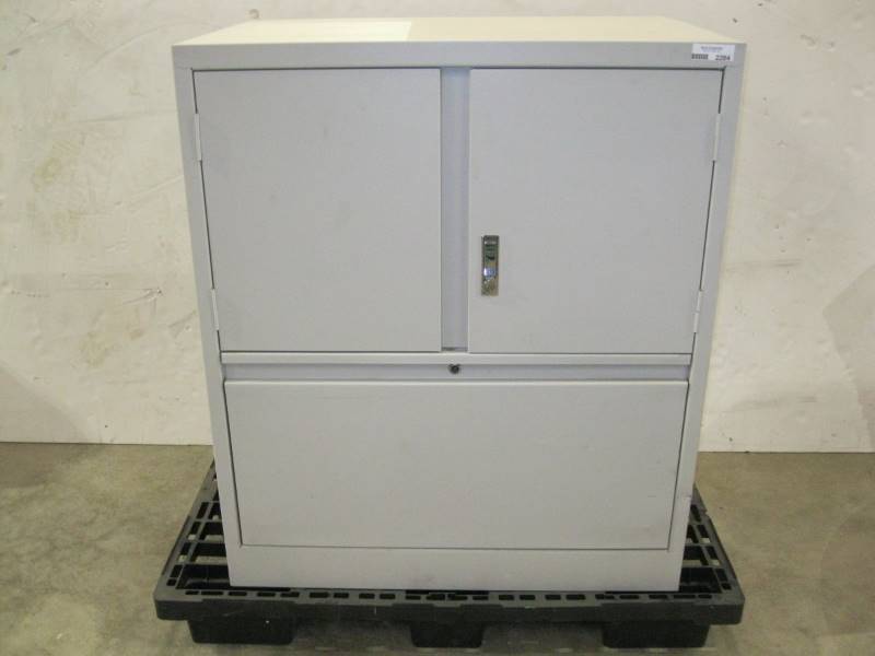 lot 1984 image: Storage Cabinet 36 x 24 x 42