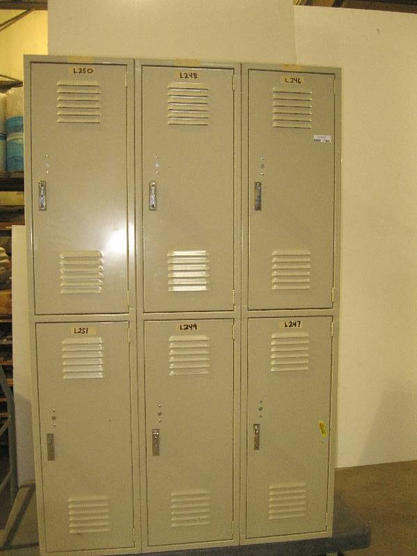 lot 1964 image: LYON Lockers 6 Door, 45 x 15 x 71 12