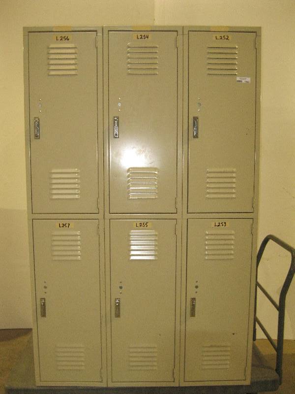 lot 1963 image: LYON Lockers 6 Door, 45 x 15 x 71 12