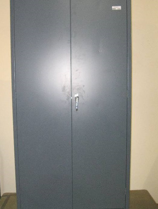 lot 1960 image: Cabinet 78 x 18 x 36 Adjustable 5 Shelf