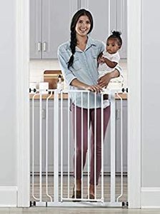 lot 5316 image: Regalo Easy Step 36 Extra Tall Walk Thru Baby Gate, Includes 4-Inch Extension Kit, 4 Pack of Pressure Mount Kit and 4 Pack Wall Cups and Mounting Kit (B001OC5UNA)
