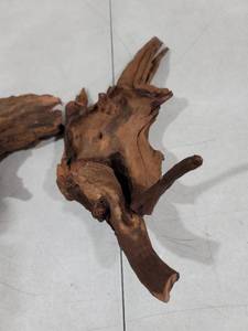 lot 5518 image: Wood Decoration