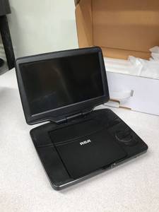 lot 1080 image: Pyle PLHRDVD904 Portable Car CD DVD TV Player