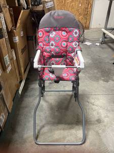 lot 62 image: Cosco Simple Fold High Chair, Posey Pop