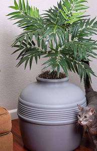lot 74 image: Good Pet Stuff Hidden Litter Litter Box