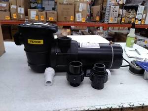 lot 48701 image: Vevor Pool Pump